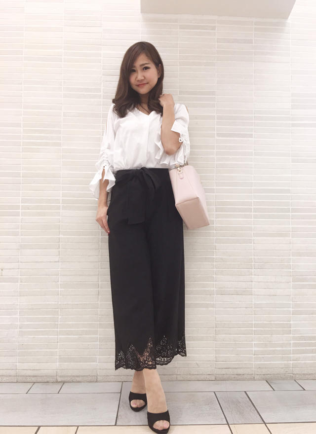 New arrival☆レースがワンポイトの大人コーデ＊＊皆様のおかげで...✌︎ななみん