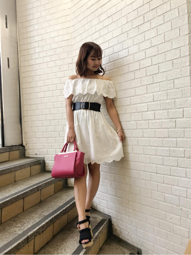 レースワンピで可愛さ倍増♡みい
