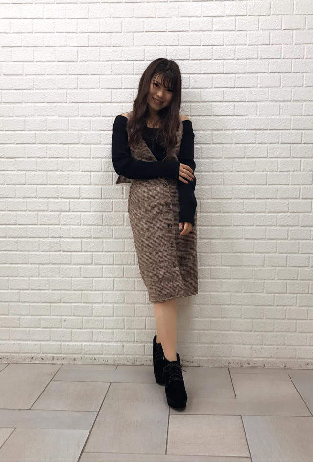 後ろ姿美人なワンピース☆家族ディナー☆✏︎あやちゅん