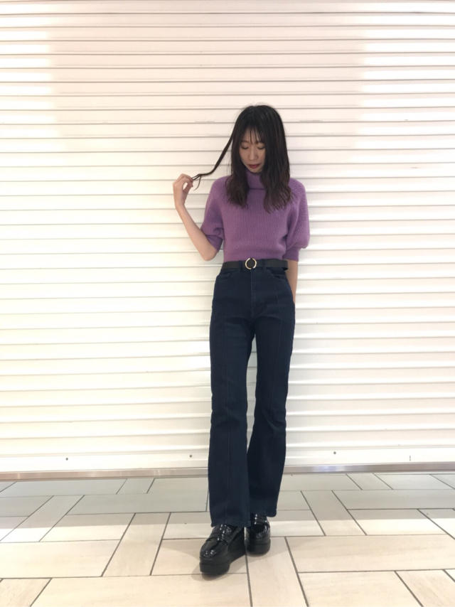 新作の裾フレアデニムパンツ☆チャン