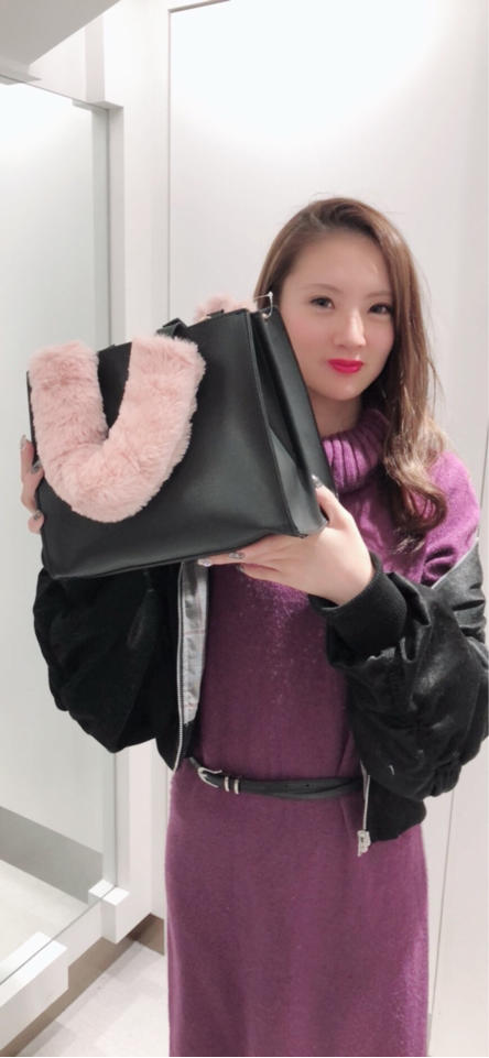 可愛らしさ満載！ファーバッグ♡みい