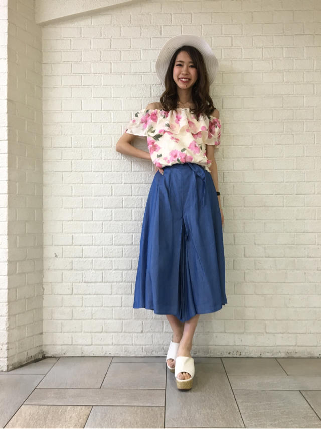 GWのお出かけにオススメ♡花柄オフショルトップス♡Junko