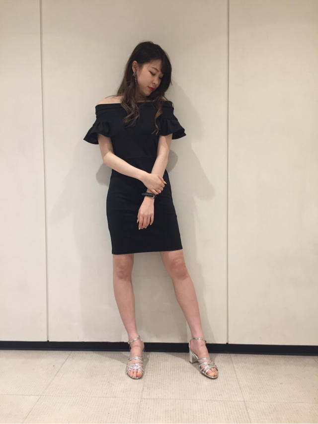 綺麗めオフショルワンピース♡♡ AYU