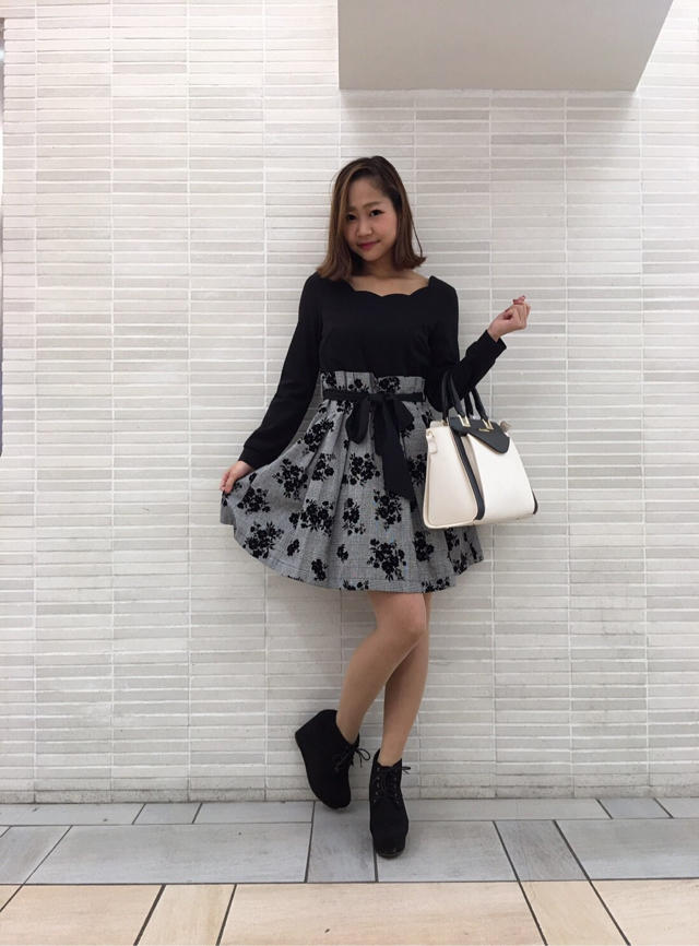 ドッキング小花柄ワンピ♡みい