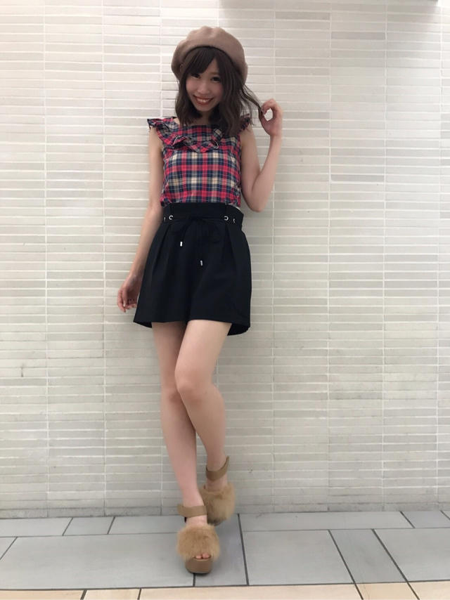 秋の大定番♡チェック柄ガーリーコーデ♡♡送別会時のShot...✌︎ななみん