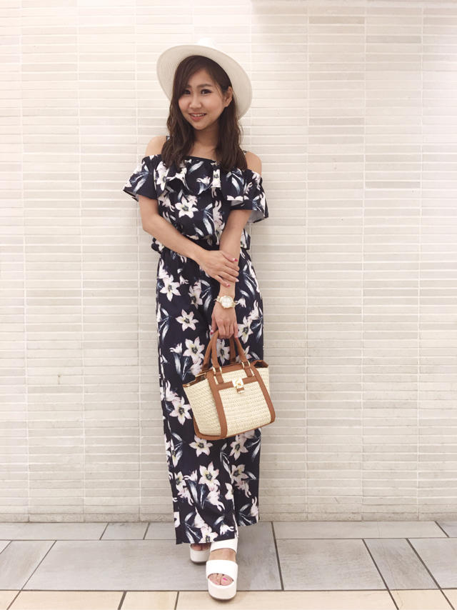 大人気商品再入荷＊＊これから大活躍の花柄オールインワン♡今年2回目のお花見...✌︎ななみん