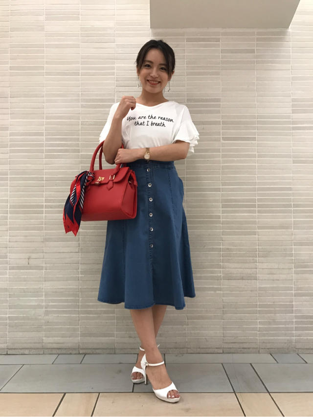 ロゴTでシンプル可愛く♡みい