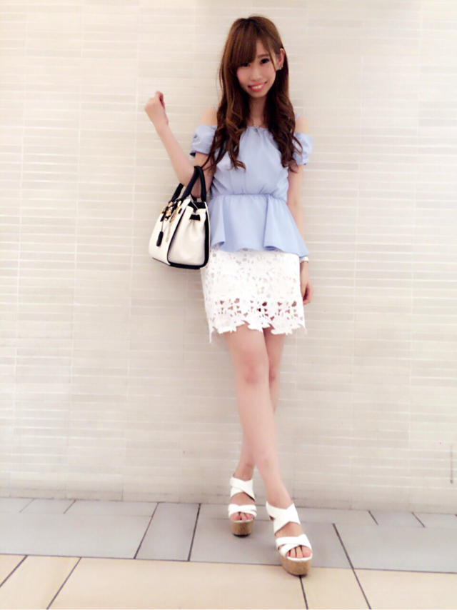 新作♡ペプラムオフショル♡Misaki