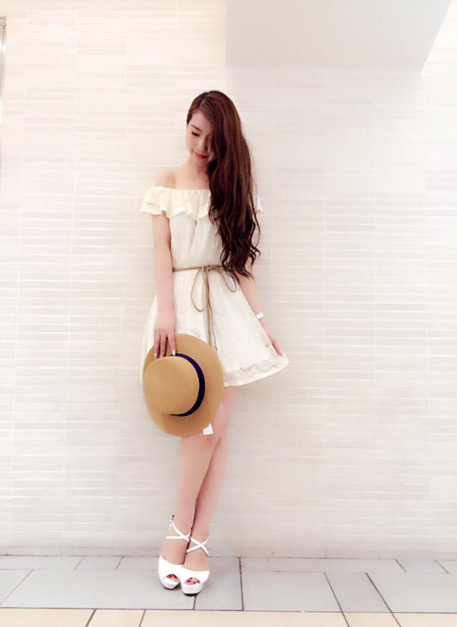 新作♡オフショルワンピース♡Misaki
