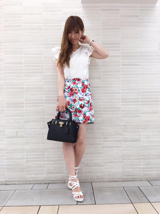 夏にピッタリなフラワー柄スカート♡Nao