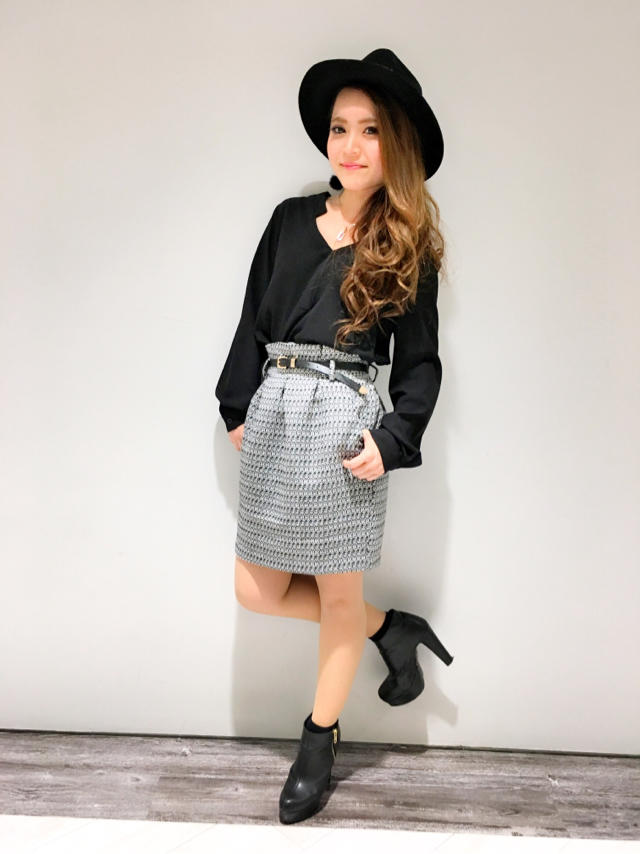 人気のタイトスカート♡