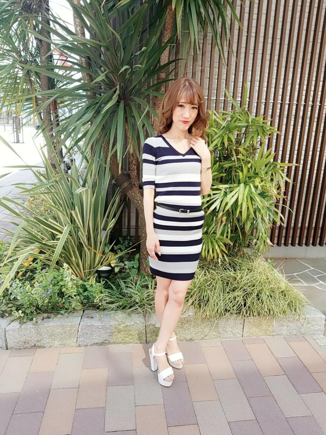♡タイトSEXYワンピース♡HITOMI♡