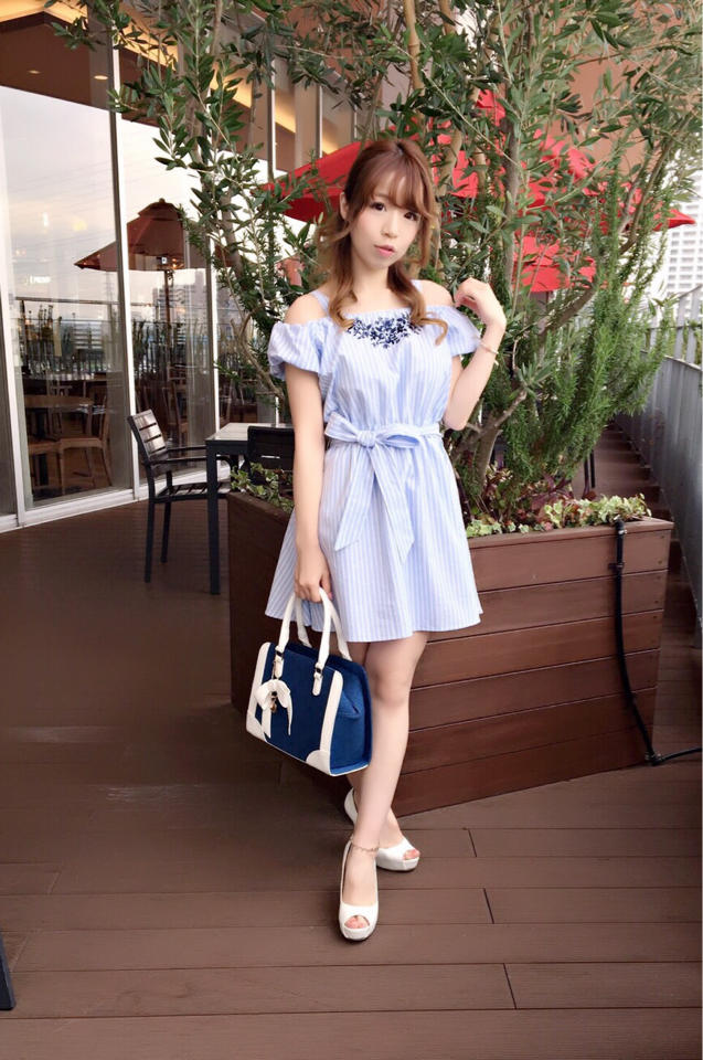 ストライプ刺繍ワンピ♡…Nao
