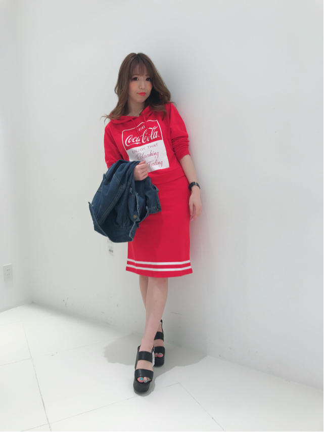 コカコーラ×CECILMcBEEコラボ☆RINA☆