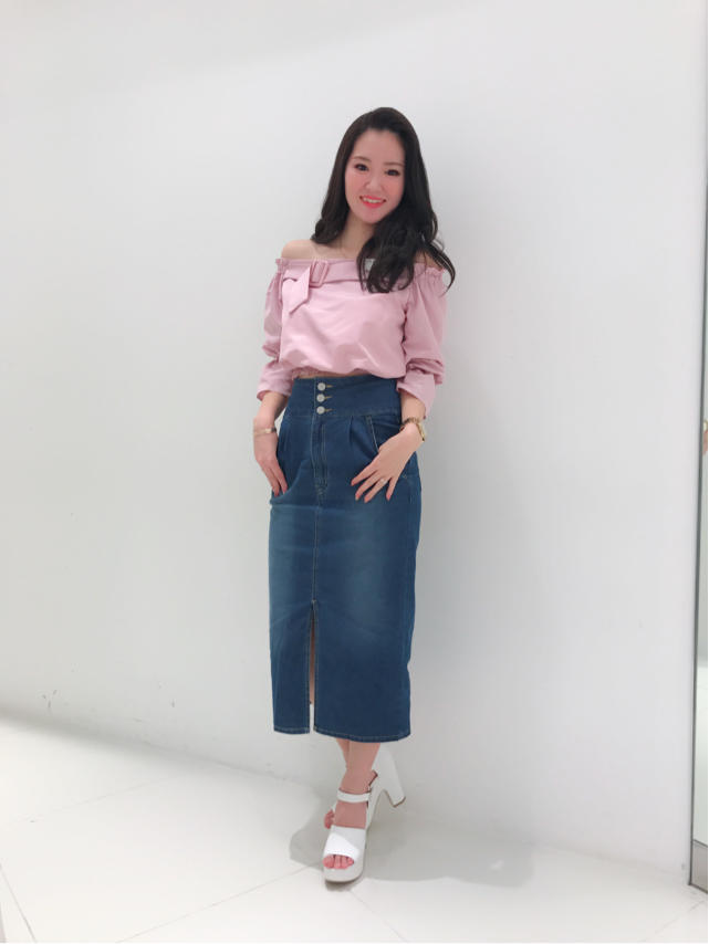 Rina店頭コーデ♡キャンディースリーブブラウス…Nao