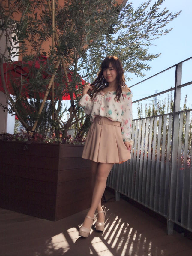 可愛いオフショルコーデ♡♡ことね