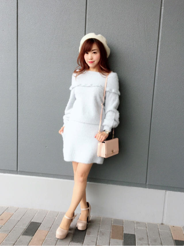 new!!オフショルニットアップ♡゜:。* ゜.MAHO