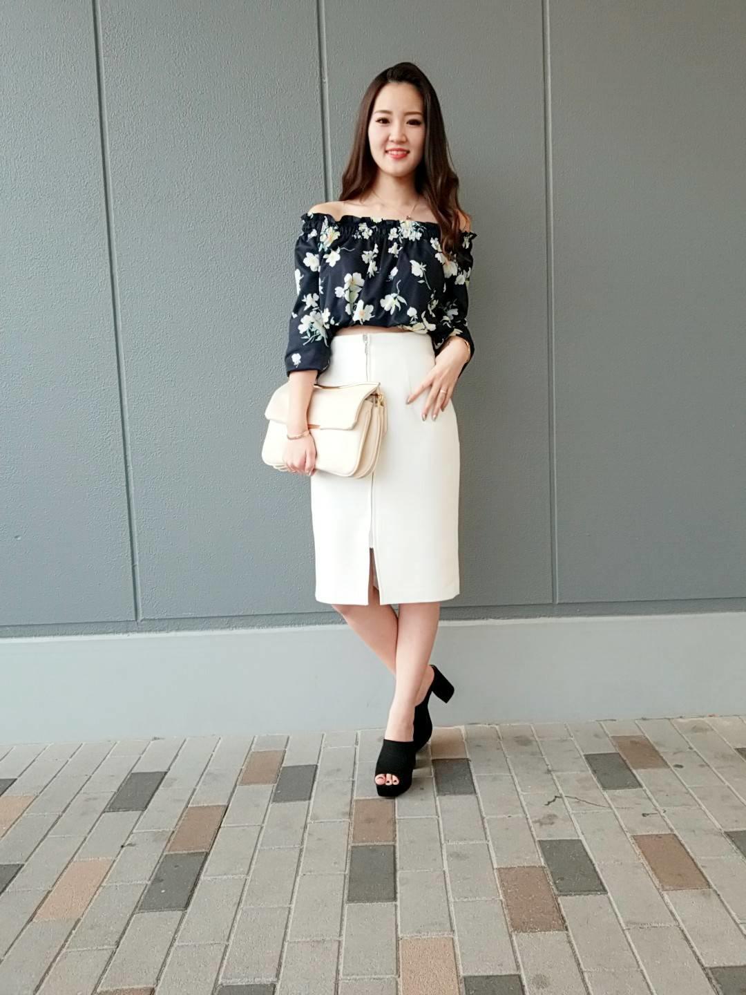 ♡オフショル花柄ブラウス♡HITOMI♡