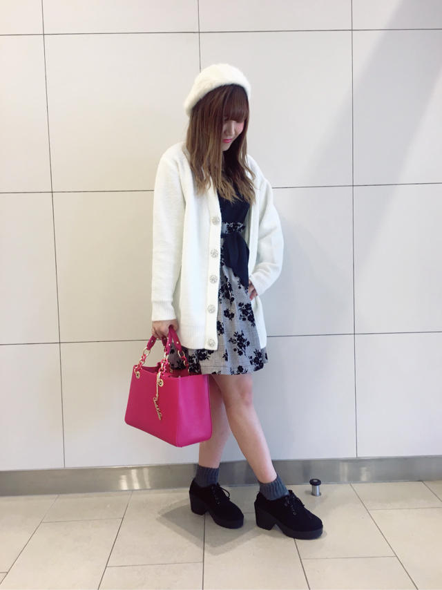 ビジュー♡カーデ♡miyu