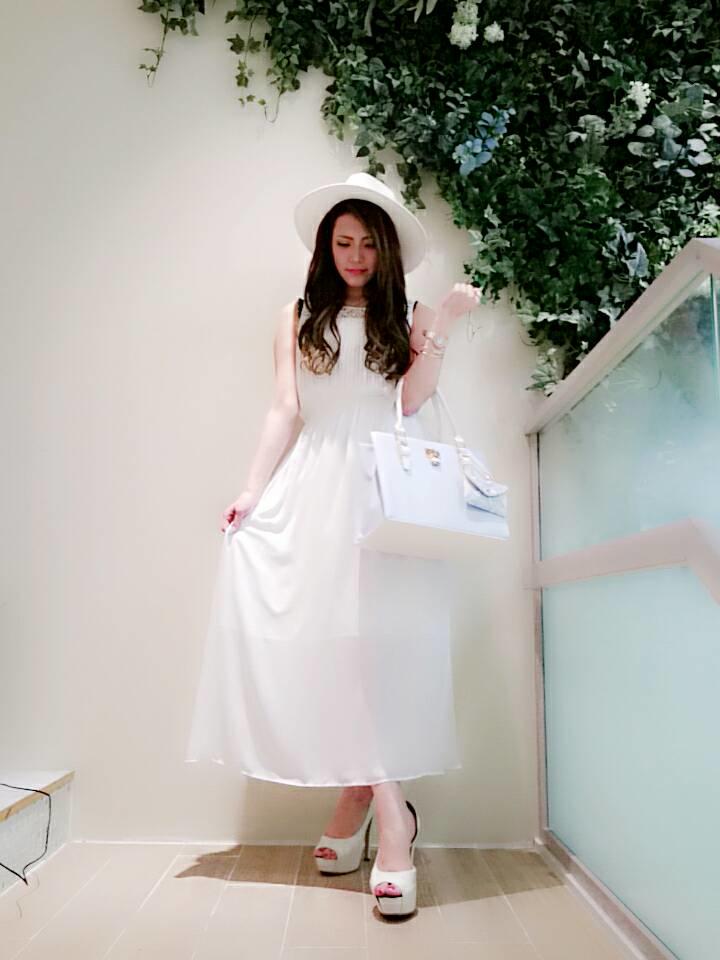 新作♥デコルテレース♥プリーツマキシワンピ(*^O^*)スタバ裏メニュー♡♡