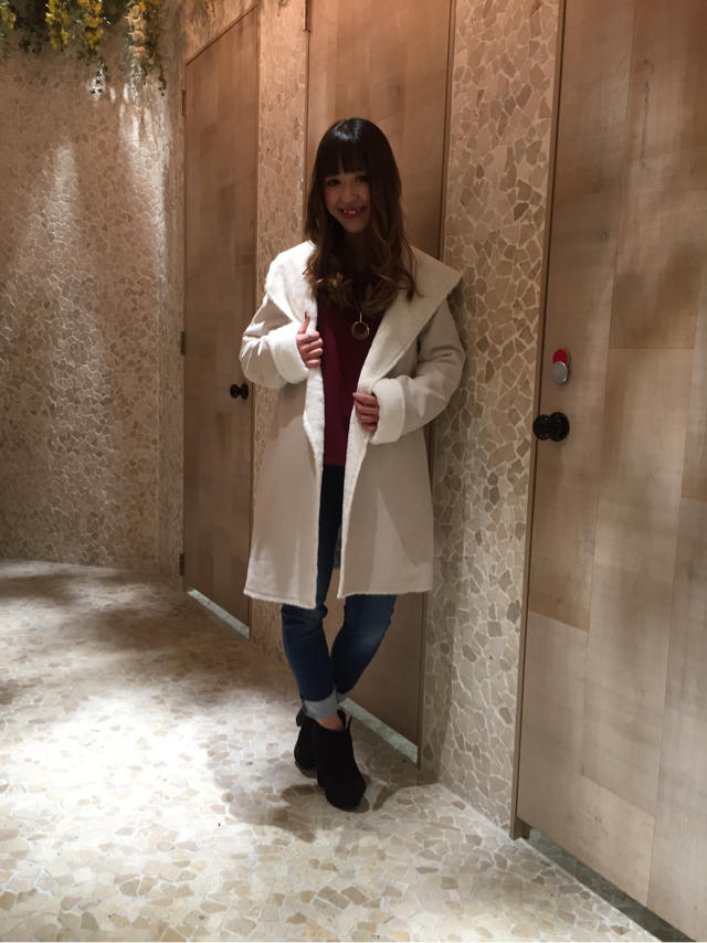 新作！！ネックレス付きシンプルトップス×ロングムートンコートのご紹介♡♡