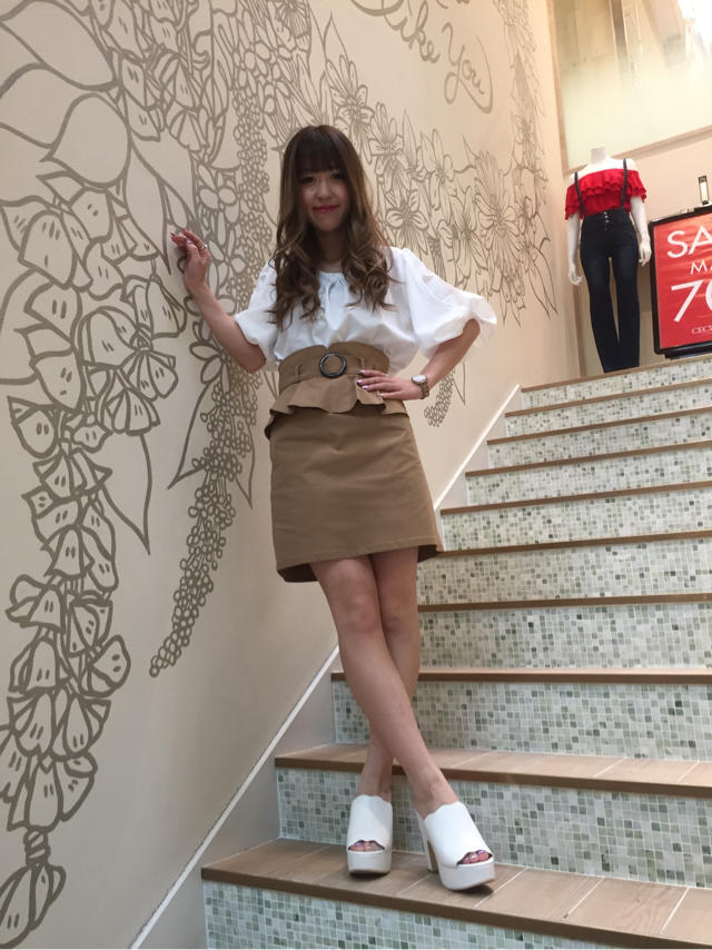 ボリューム袖トップス×ベルト付きスカート♡♡