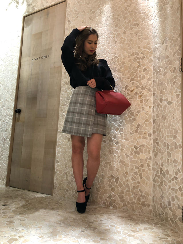 new! 肩ボタンニット × ラップ風チェックミニスカート :)♡♡