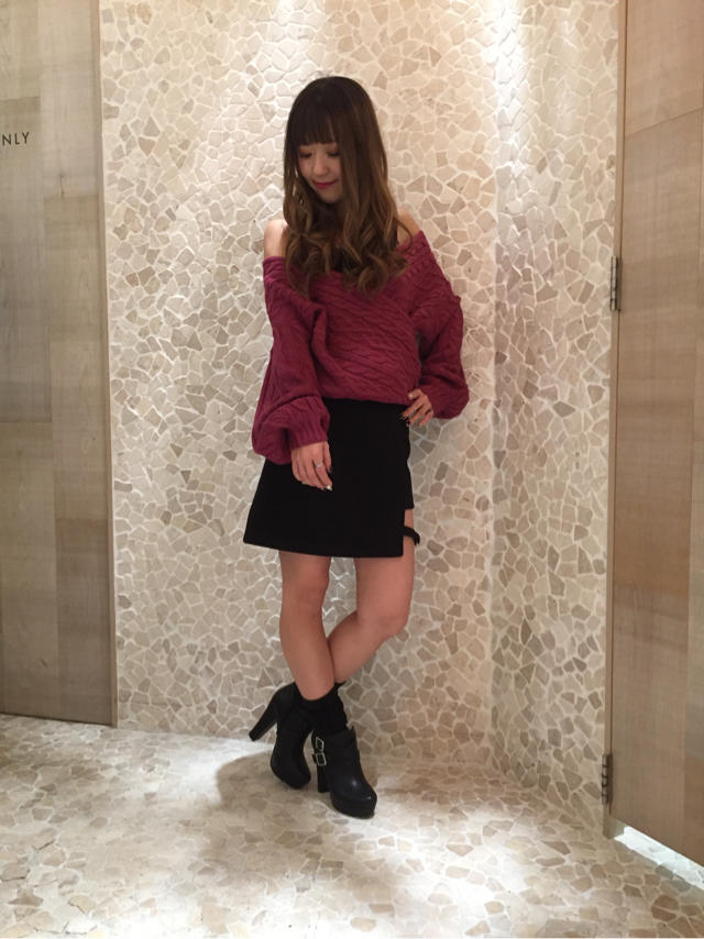 新作！！カシュクールニットTOPS×ガーターベルト付きスカパンのご紹介♡♡