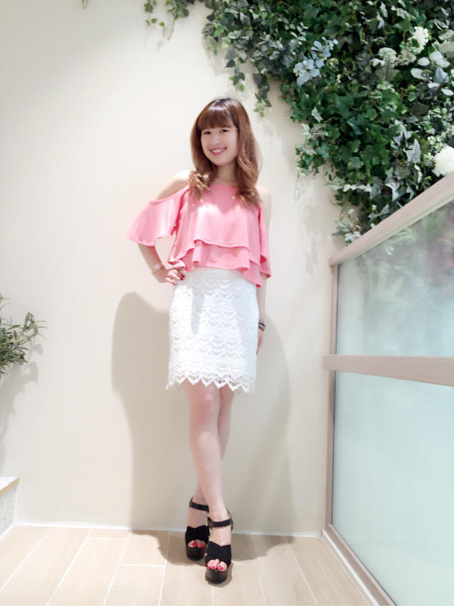スタッフからも大人気♡肩開きフリルキャミソール♡オフショット♡まみたす