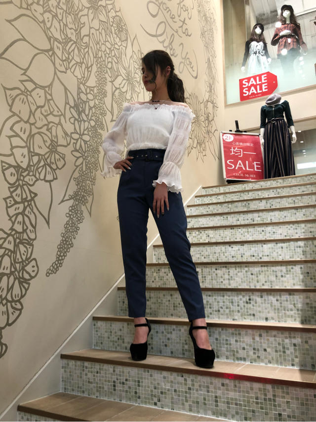 新作！！ブラウス×レースベアキャミ×ベルト付きテーパードパンツ♡♡