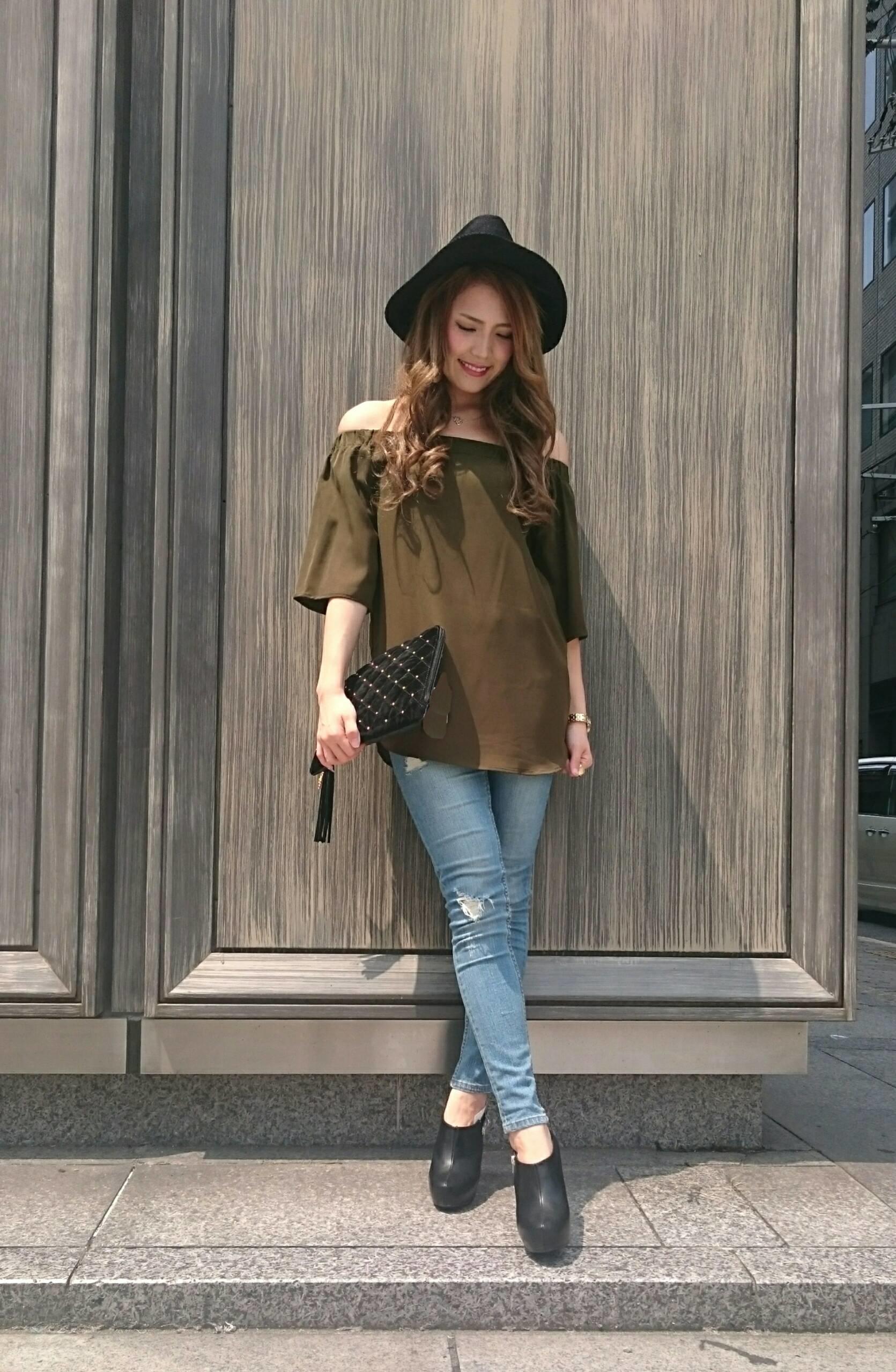 ♥New♥大人気のオフショルブラウス☆着回しgood☆ナナ