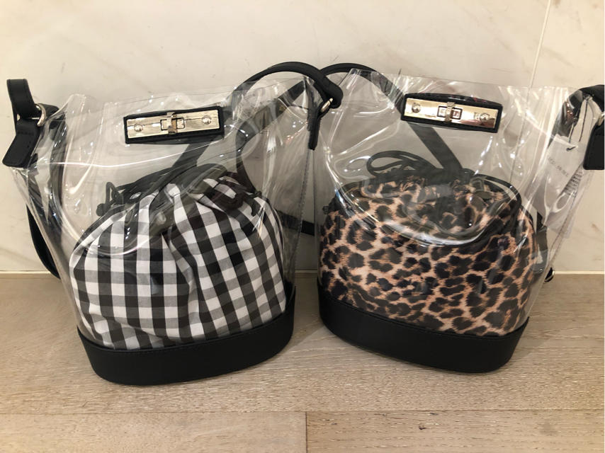 新作！！これからの季節にピッタリのPVC巾着付きBAG♡♡