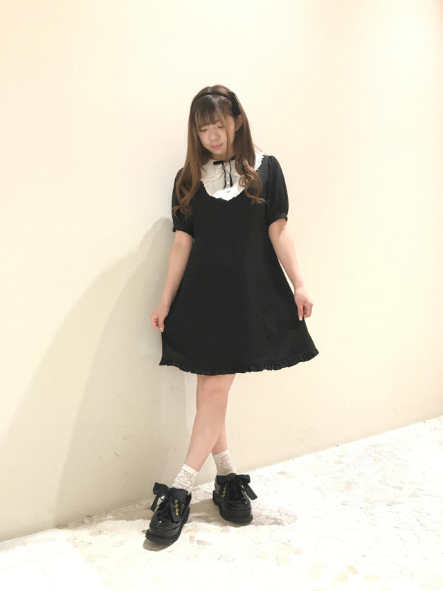 all Black ♡ ドーリーワンピコーデ