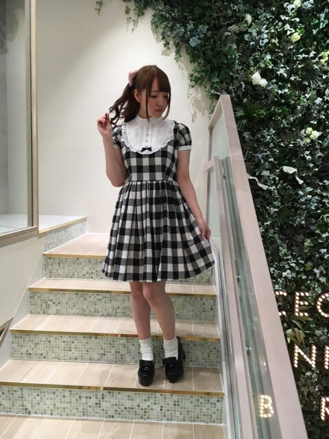 心斎橋路面店♡ ノベルティのバッグと相性抜群ワンピース୨୧⑅*