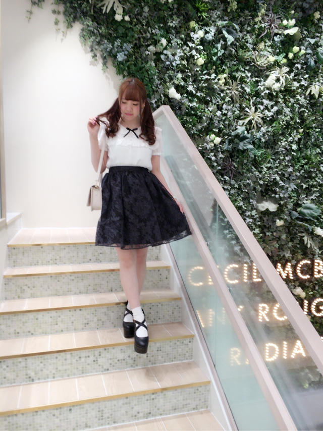 心斎橋路面店♡black × white でお上品コーデ ◌⑅⃝*॰ॱ