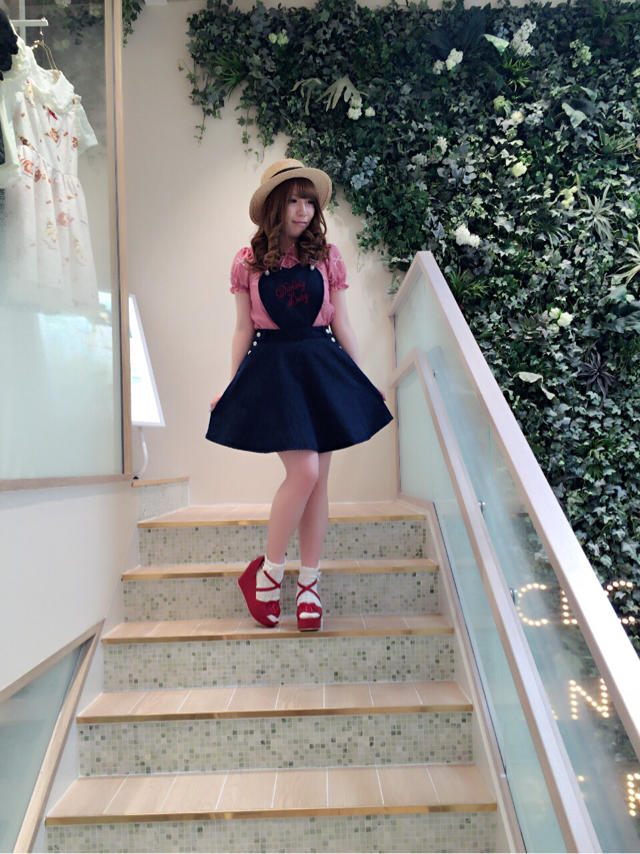 心斎橋筋店♡ハートデザインがgirlyなサロペットcode