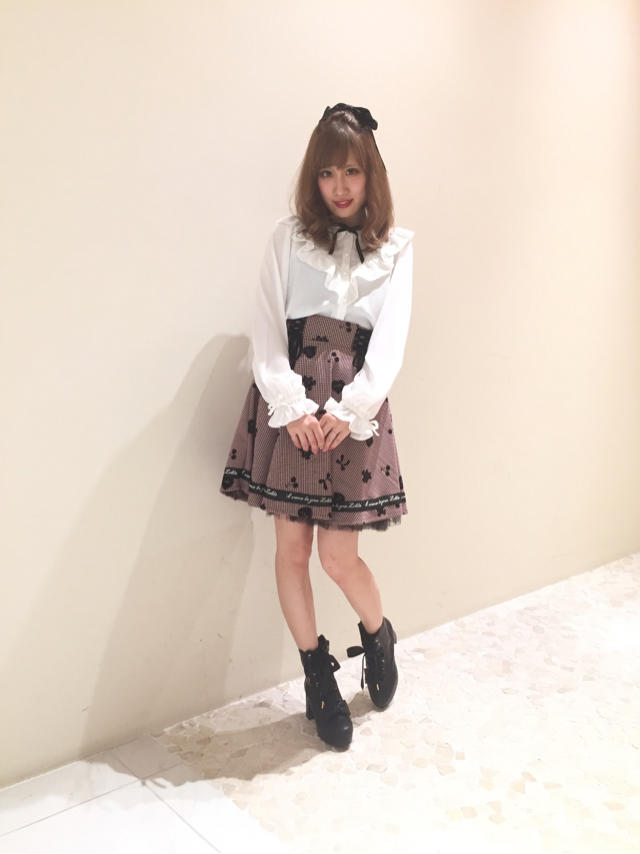 フロッキープリントがPoint♡girly coord