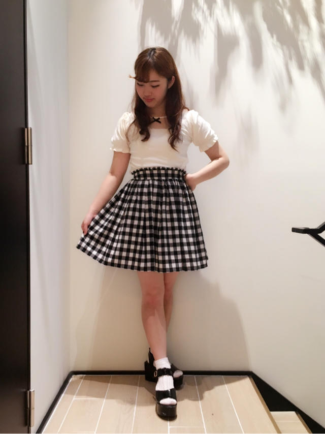 心斎橋筋店♡  topsの透け感がpoint୨୧ girly code…♪