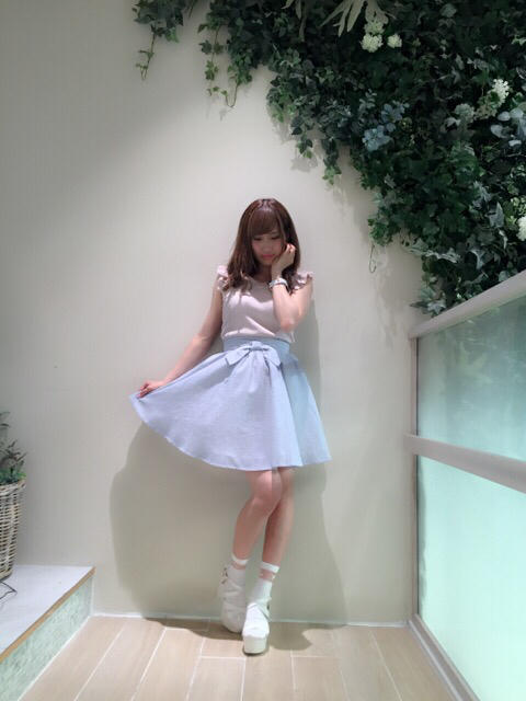 Ｖネックで大人なgirly♡coordinate