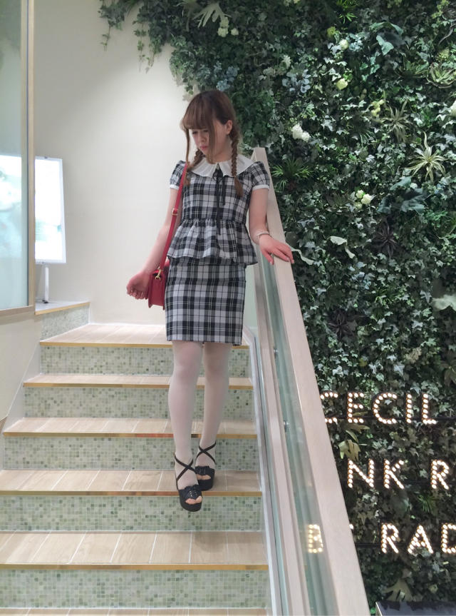 心斎橋路面店 ♡ ペプラムが可愛いフェミニンcode⋈*｡ﾟ