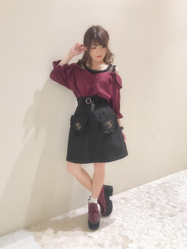 肌見せが可愛いボルドーコーデ* ੈ✩‧₊˚