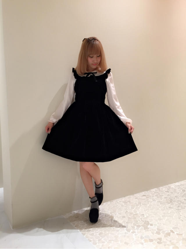 カタログ掲載！ベロアワンピ♡！