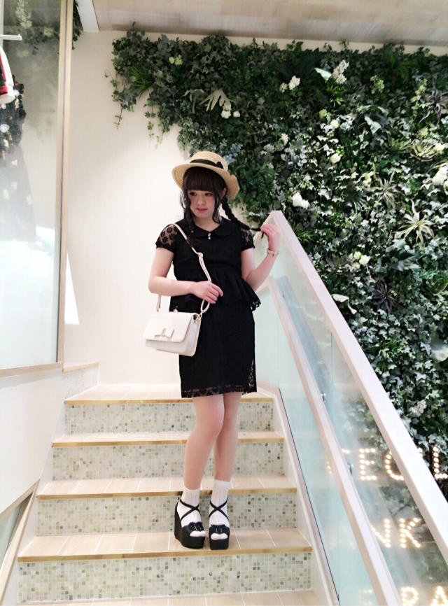 心斎橋筋店 ♡ ペプラムがcuteなフェミニンcode ⋈*｡ﾟ