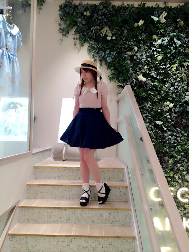 心斎橋筋店♡配色のライン使いがcuteなリボンパフTOPSを使ったcode♡