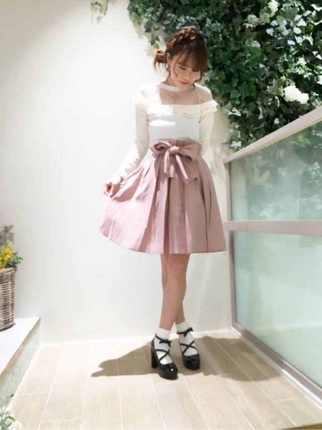 本日スタートのスペシャルセレクトcoordinate ♡王道White×Pinkでおまとめコーデ