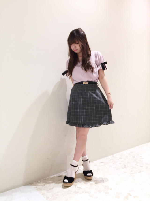 ピンクとグレーで大人ガーリースタイル♡♡