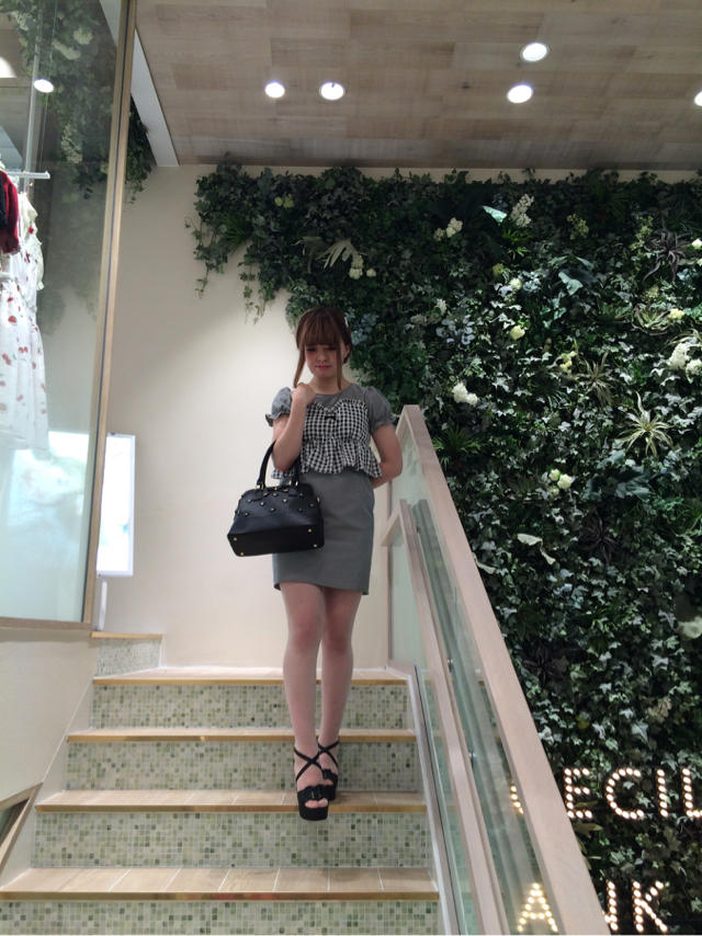 心斎橋路面店 ♡ とびきりお洒落な大人フェミニンcode⋈*｡ﾟ