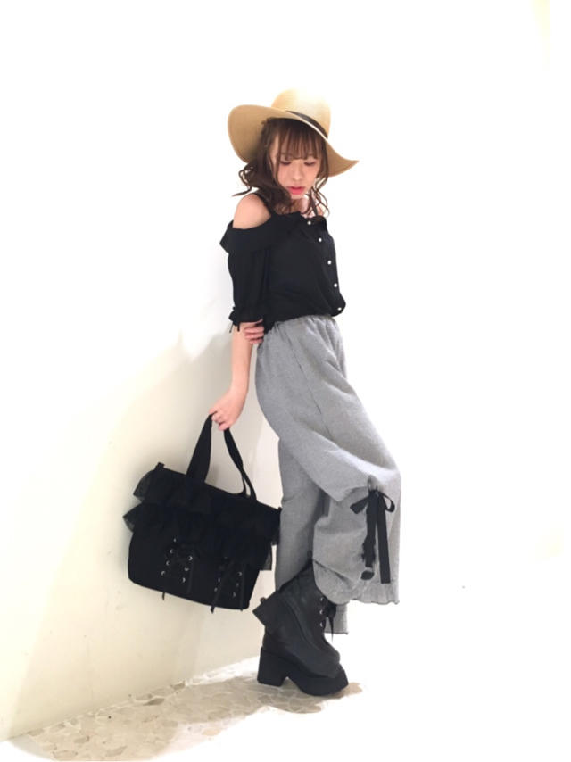 大人可愛い♡ギンガムパンツでblack coordinate ♡