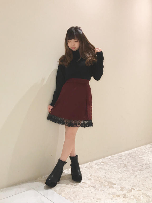ボルドーを差し色に♡大人可愛いコーデ！