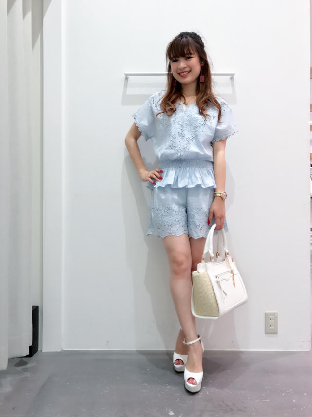 楽チン♡ペプラム調レースセットアップ♡今日の休日は…♡まみたす